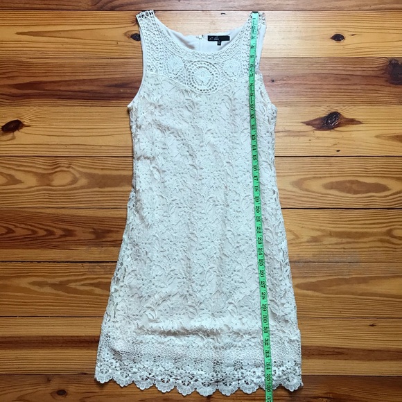 C. Luce Cream Lace Sheath Dress, EUC, S - Picture 6 of 13
